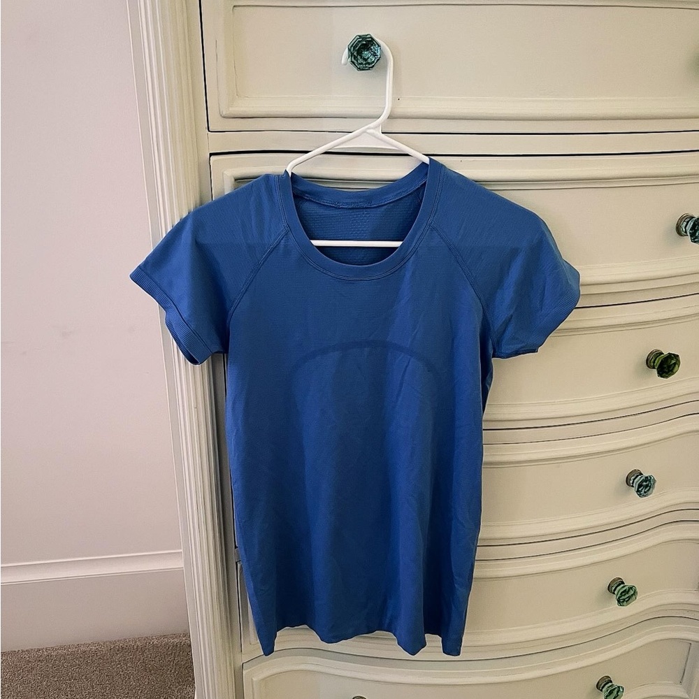 Light blue shorts leave lulu top